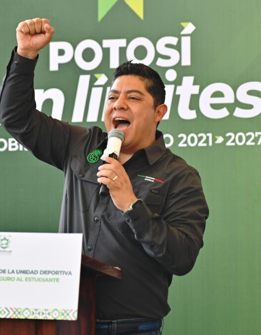 Ricardo Gallardo, único gobernador que usó avión privado para reunirse con Claudia Sheinbaum