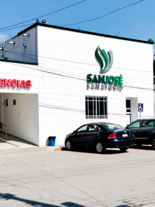 Trabajadores del Sanatorio San José suspenden labores por falta de pago en Ciudad Valles