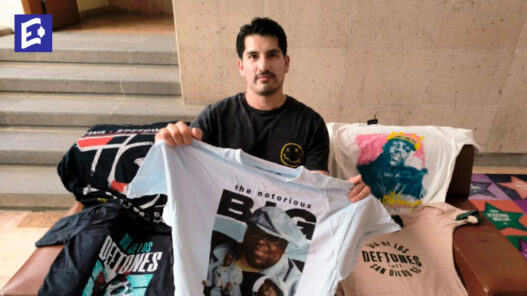 Jorge Salazar, el potosino que diseña mercancía oficial para The Notorious B.I.G., Nirvana y Maluma