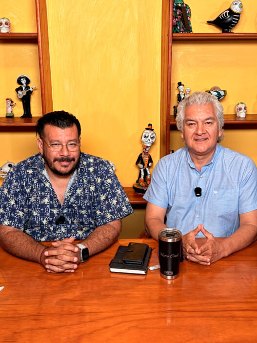 Programa “Los Concejales”, con Marco Conde, Hermilo Briceño y Juvenal Castro, durante la emisión del 21 de agosto de 2026.